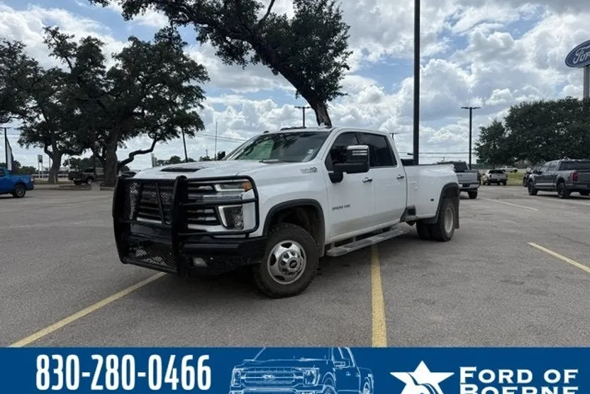2023 Chevrolet Silverado 3500HD High Country photo 1