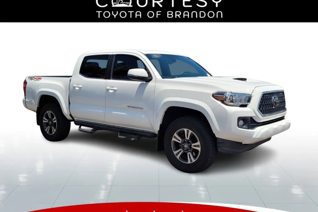 2019 Toyota Tacoma TRD Sport V6 photo 1