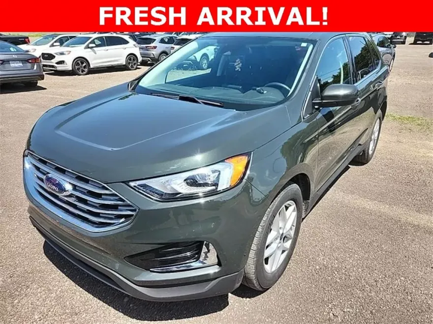 2022 Ford Edge SEL photo 1