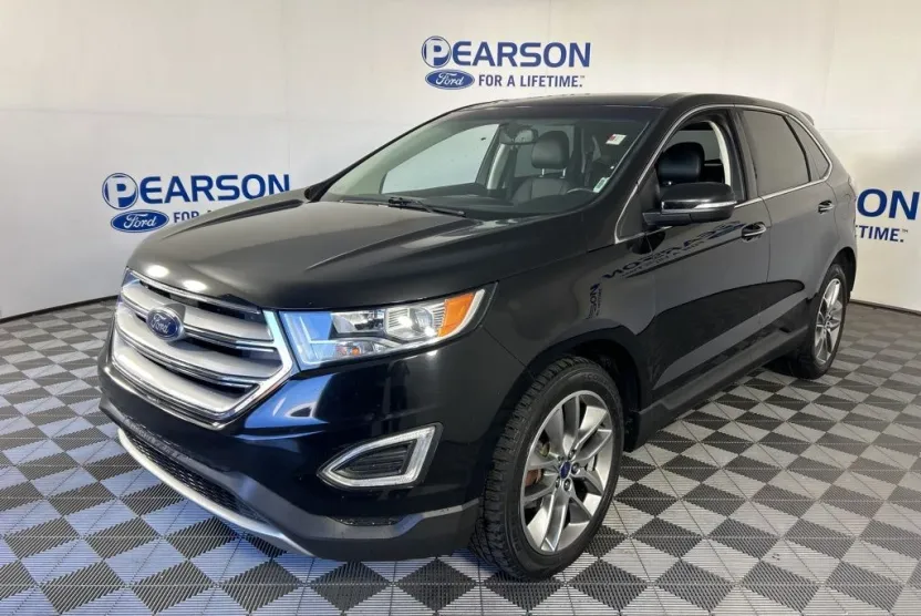 2018 Ford Edge Titanium photo 1