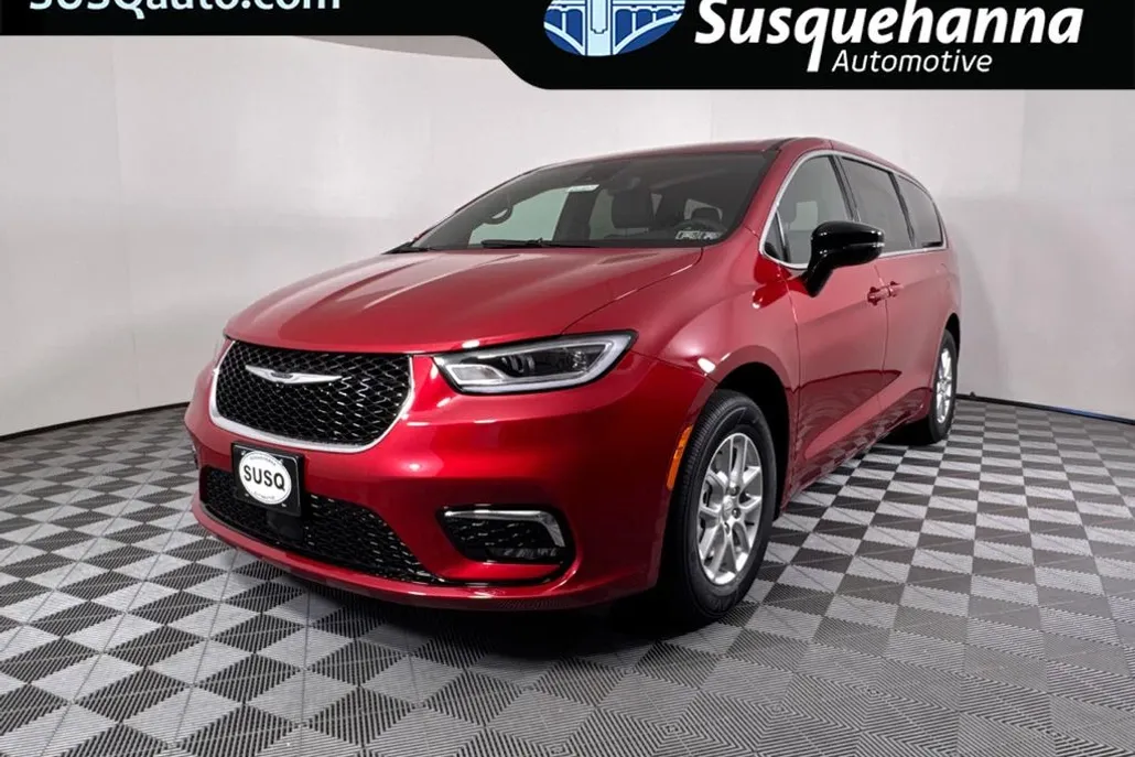 2026 Chrysler Pacifica photo 1