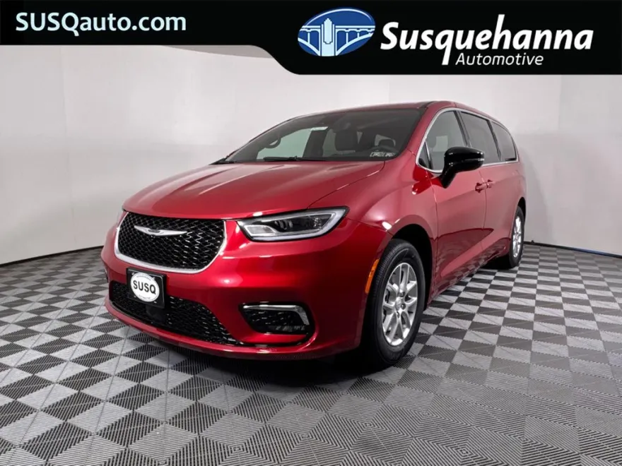 2026 Chrysler Pacifica photo 1