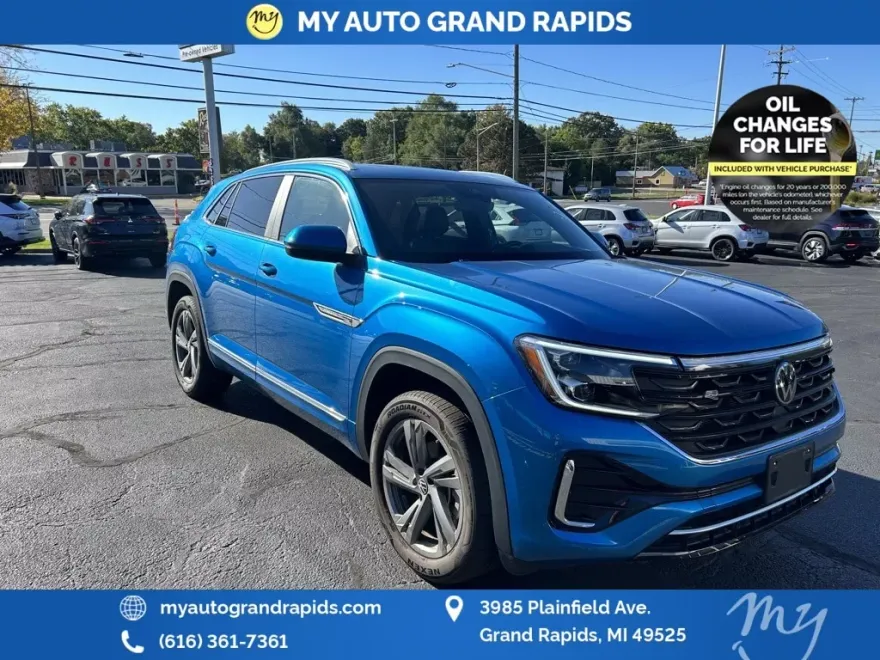2024 Volkswagen Atlas Cross Sport SEL R-Line photo 1