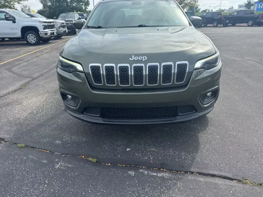 2019 Jeep Cherokee Latitude photo 1