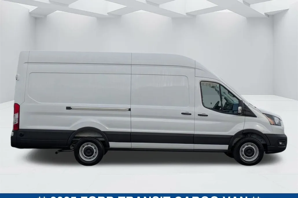2025 Ford Transit Cargo Van photo 1
