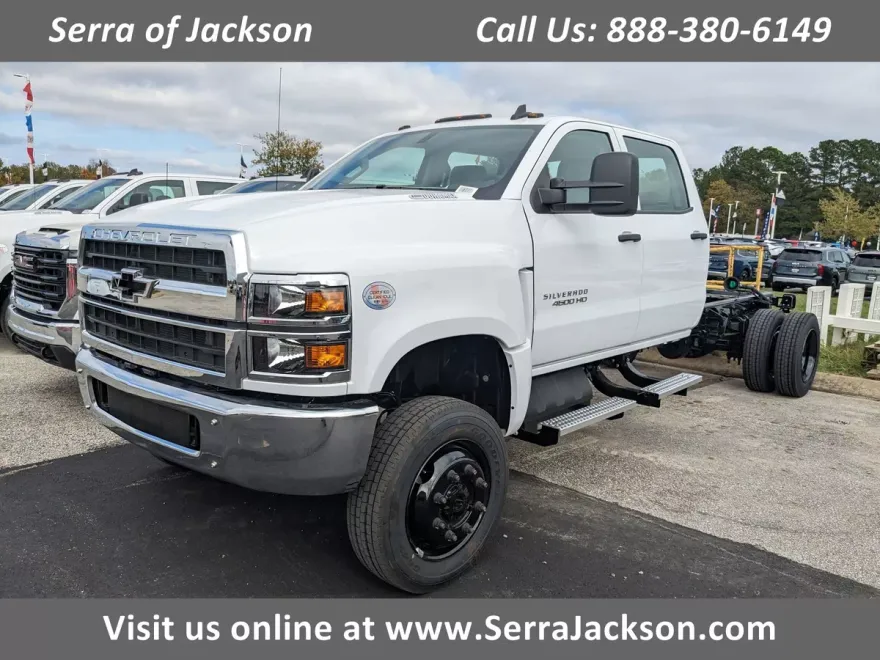 2024 Chevrolet Silverado 4500HD Work Truck photo 1