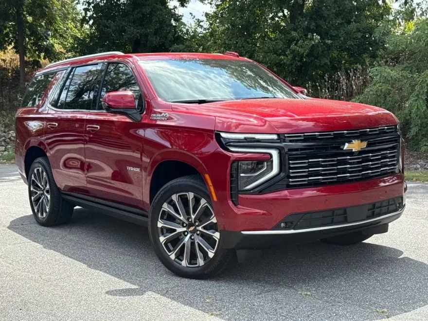 2025 Chevrolet Tahoe High Country photo 1