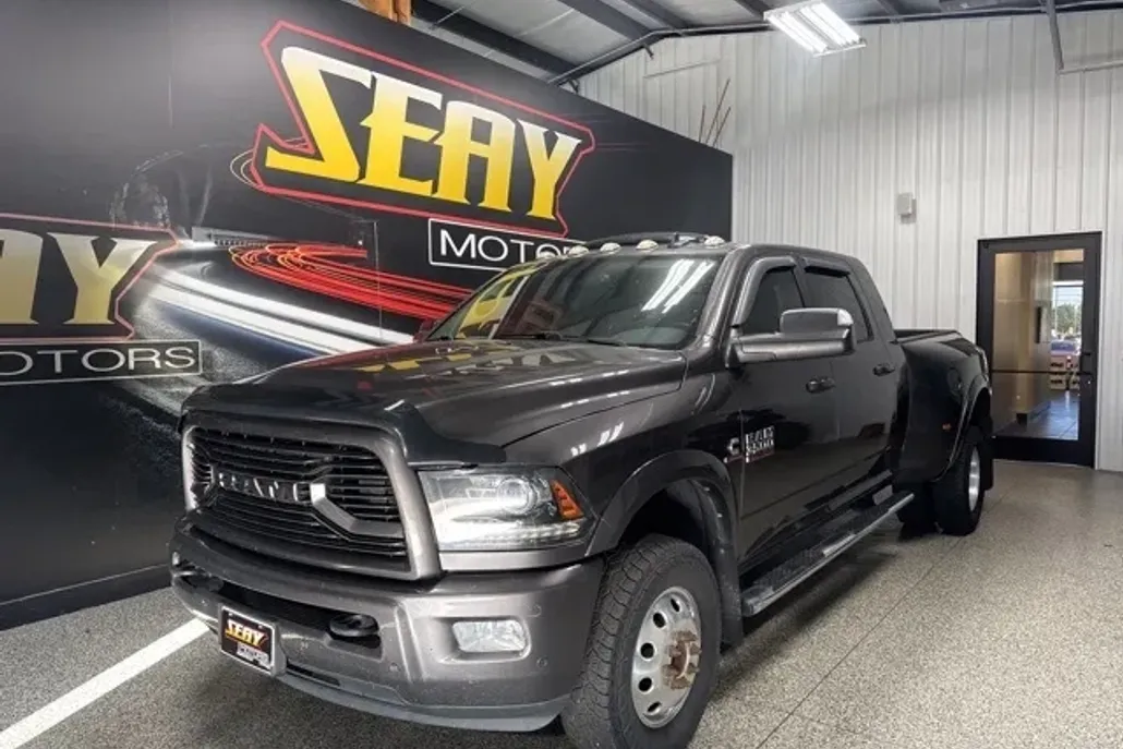 2018 Ram 3500 Laramie photo 1