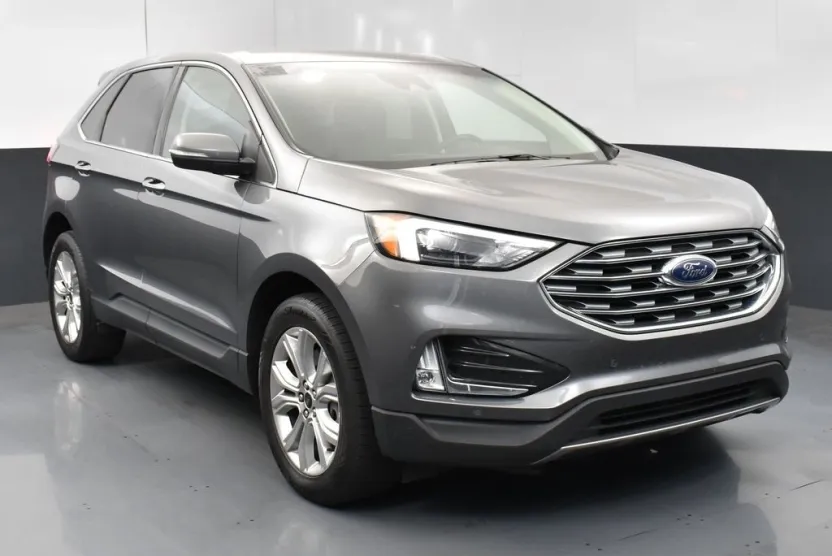 2024 Ford Edge Titanium photo 1