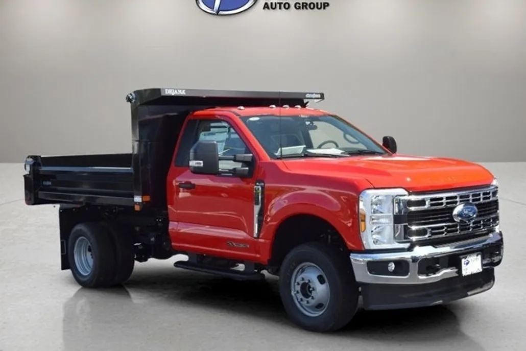 2024 Ford F-350 XL photo 1