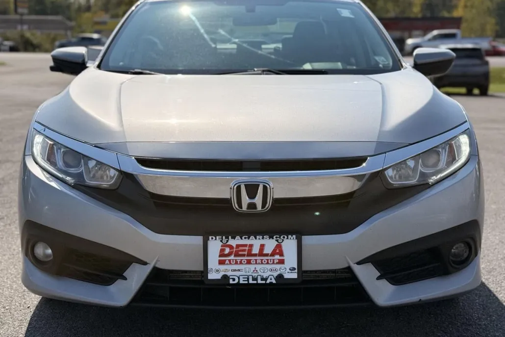 2017 Honda Civic EX-T photo 1
