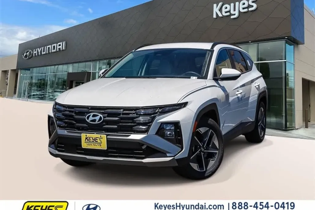 2025 Hyundai Tucson SEL photo 1
