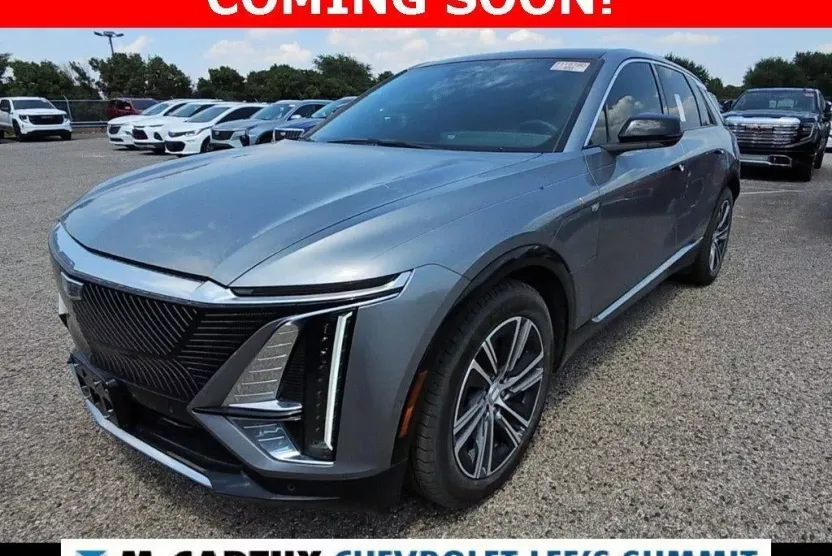 2024 Cadillac Lyriq Luxury photo 1