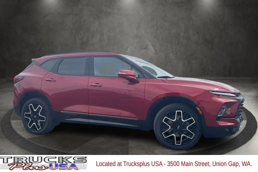 2023 Chevrolet Blazer RS photo 1