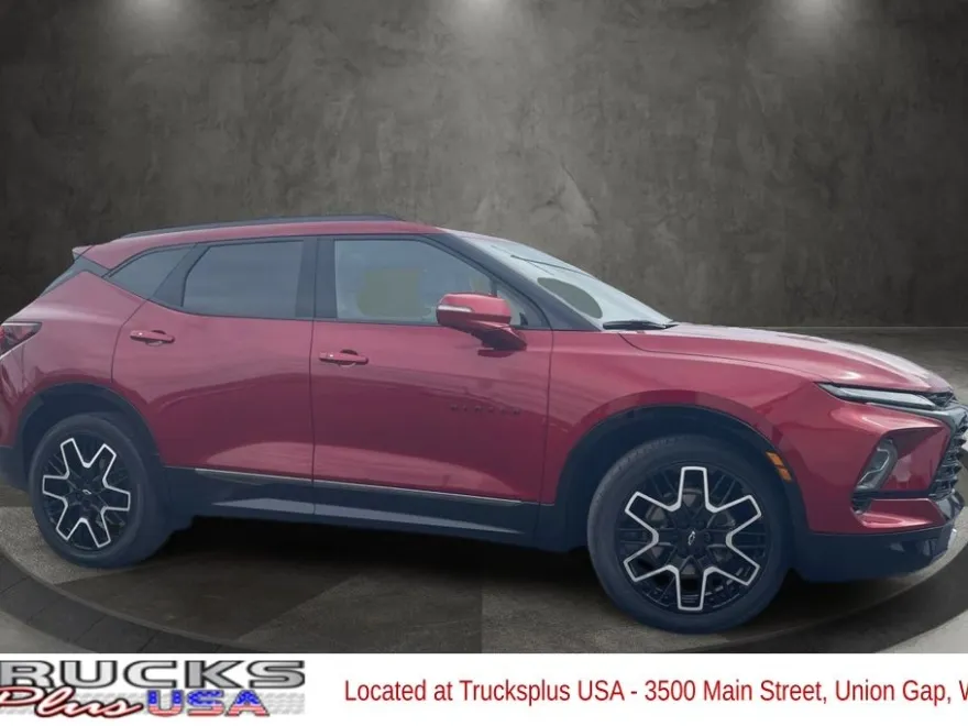 2023 Chevrolet Blazer RS photo 1