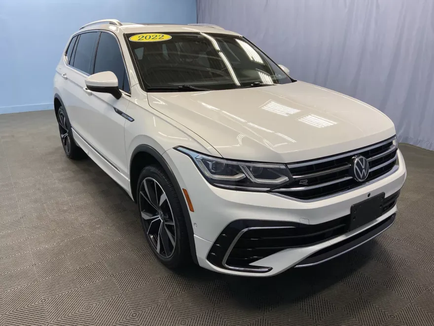 2022 Volkswagen Tiguan SEL Premium R-Line photo 1