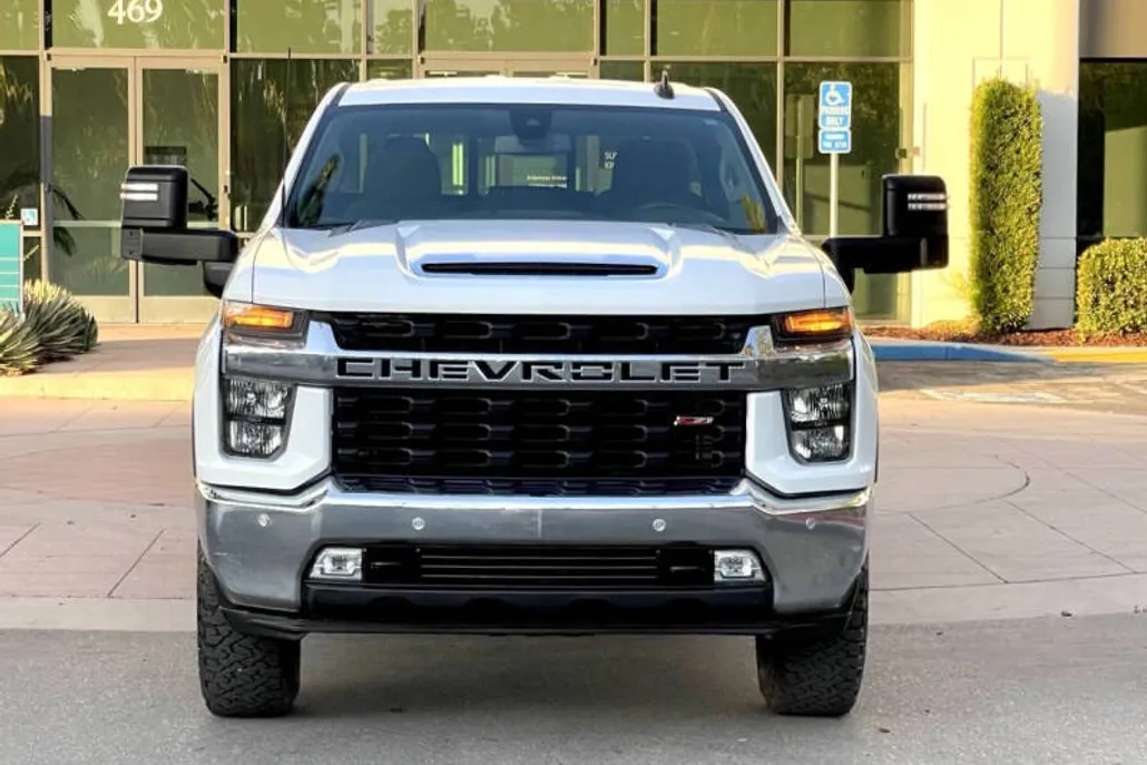 2021 Chevrolet Silverado 2500HD LT photo 1