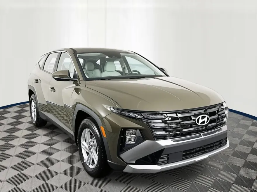 2025 Hyundai Tucson SE photo 1