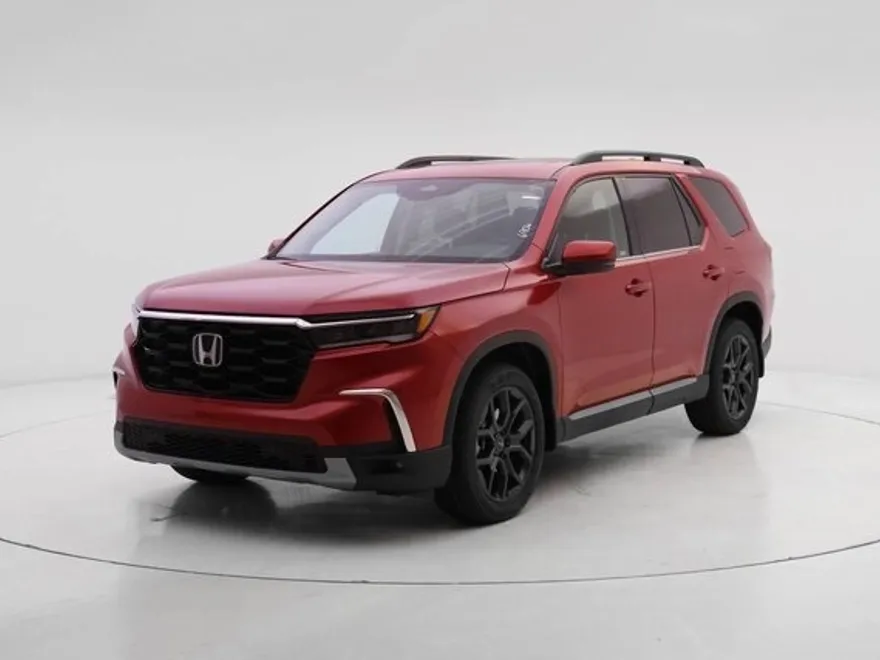 2025 Honda Pilot Touring photo 1
