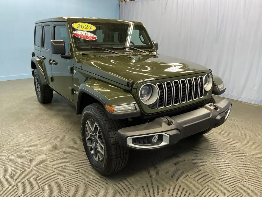 2024 Jeep Wrangler Sahara photo 1