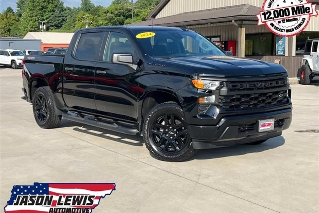 2024 Chevrolet Silverado 1500 Custom photo 1