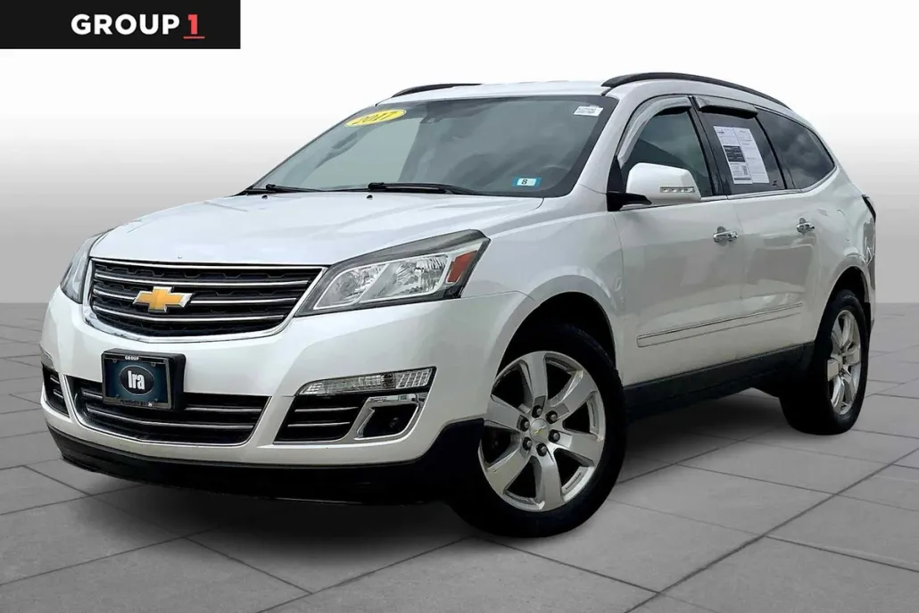 2017 Chevrolet Traverse Premier photo 1