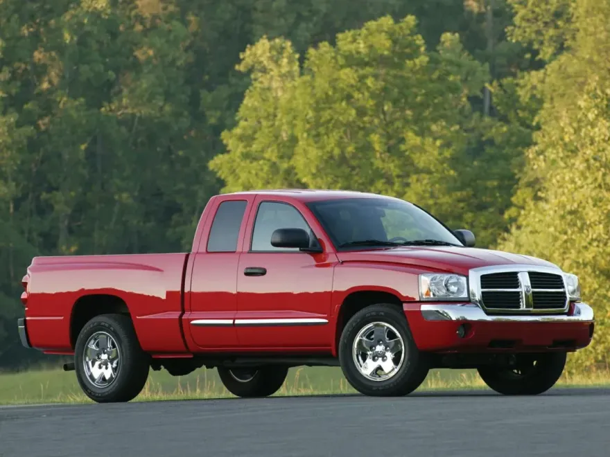 2005 Dodge Dakota SLT photo 1