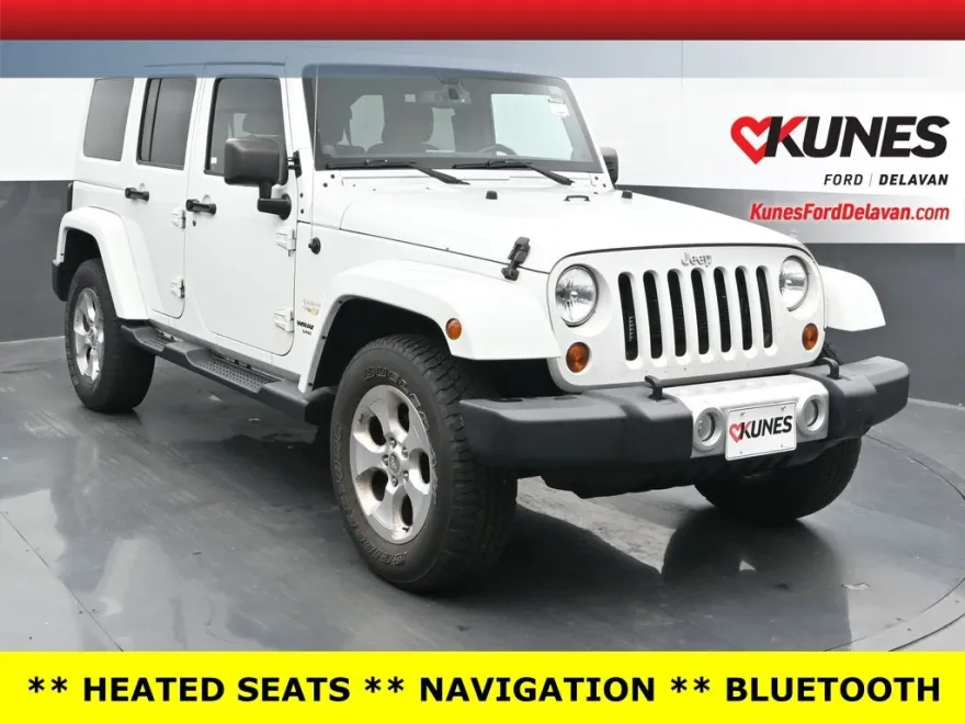 2013 Jeep Wrangler Unlimited Sahara photo 1