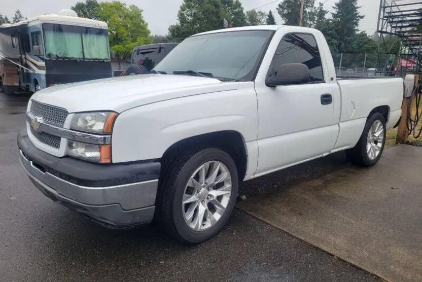 2005 Chevrolet Silverado 1500 photo 1