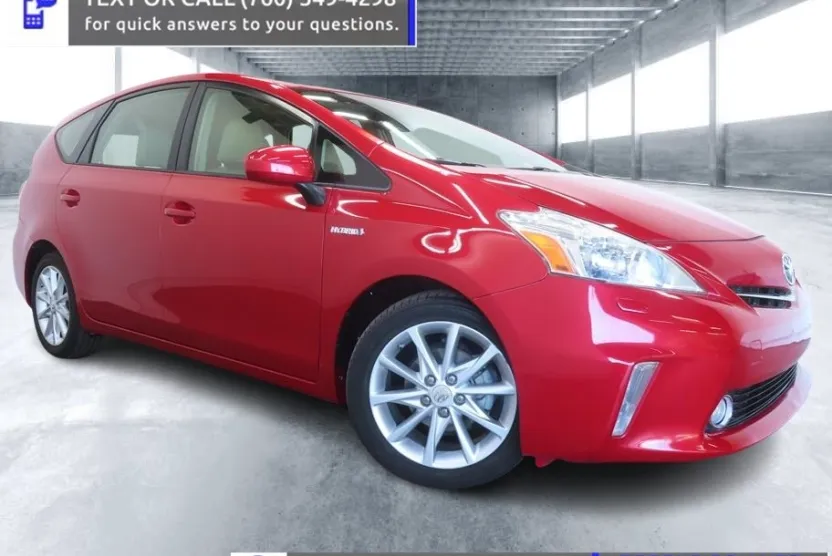 2012 Toyota Prius V Five photo 1