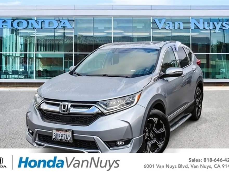 2018 Honda CR-V Touring photo 1