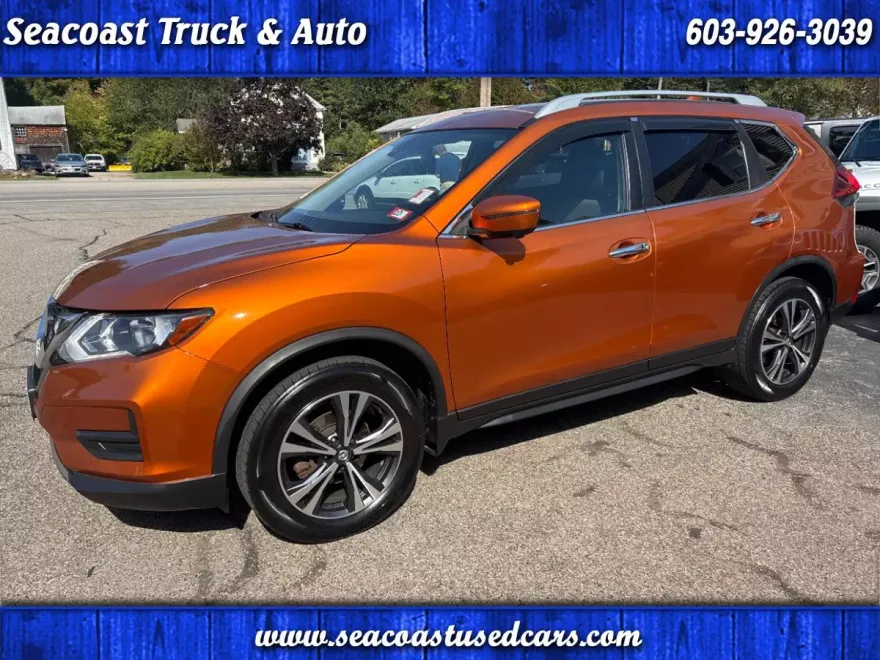 2019 Nissan Rogue SV AWD photo 1