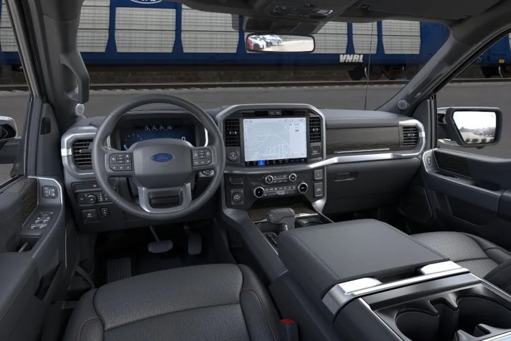 2025 Ford F-150 Lariat photo 1