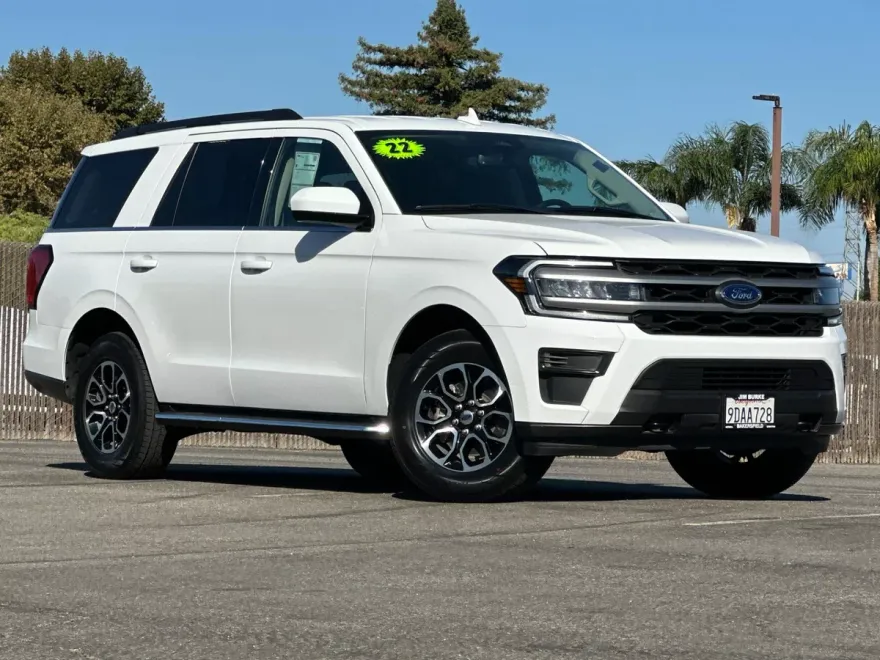 2022 Ford Expedition XLT photo 1