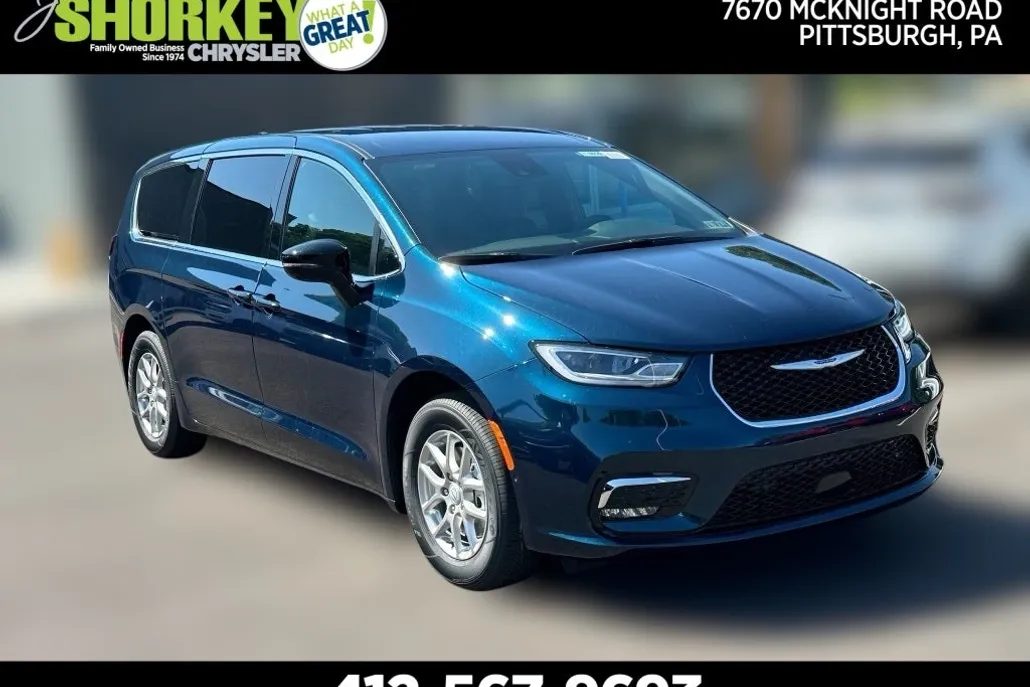 2025 Chrysler Pacifica photo 1