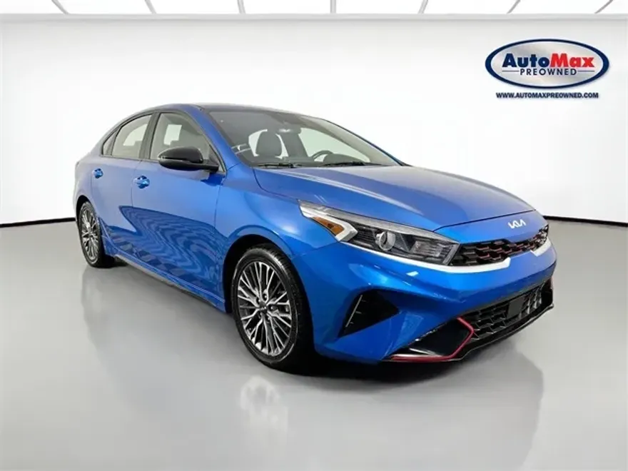 2022 Kia Forte GT-Line photo 1