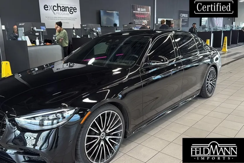 2024 Mercedes Benz S 4MATIC 580 photo 1