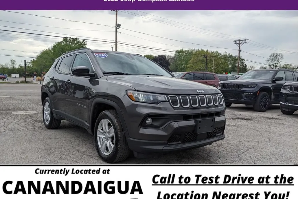 2022 Jeep Compass Latitude photo 1