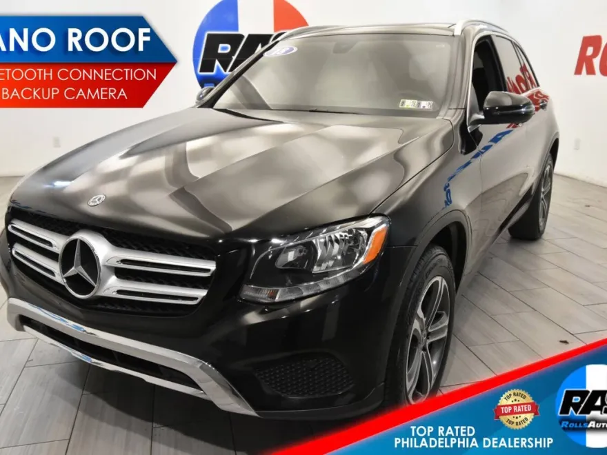 2018 Mercedes Benz GLC 300 photo 1
