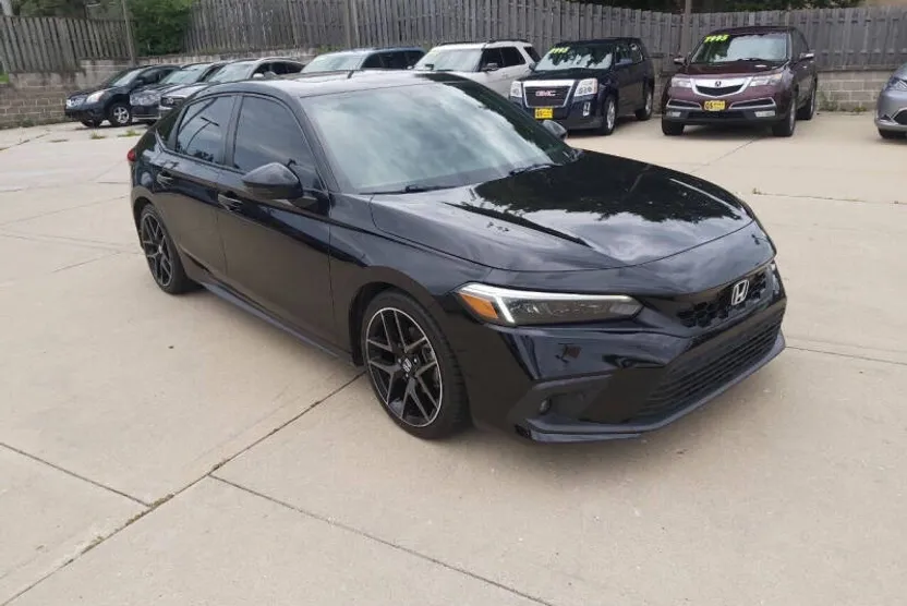 2022 Honda Civic Sport Touring photo 1