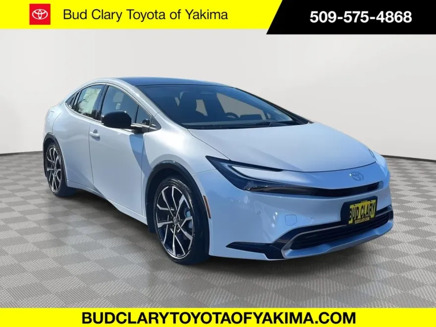 2026 Toyota Prius Plug-in Hybrid XSE photo 1