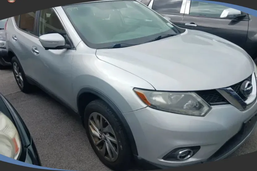2014 Nissan Rogue SL photo 1