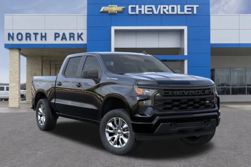 2026 Chevrolet Silverado 1500 Custom photo 1