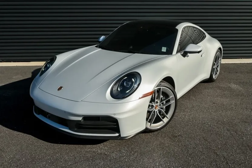 2025 Porsche 911 Coupe photo 1