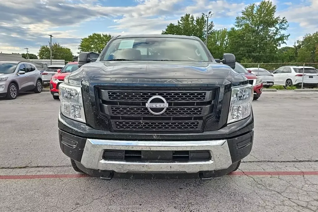 2024 Nissan Titan SV photo 1