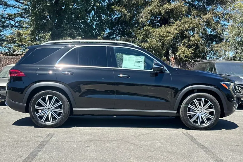 2026 Mercedes Benz GLE 350 4MATIC photo 1
