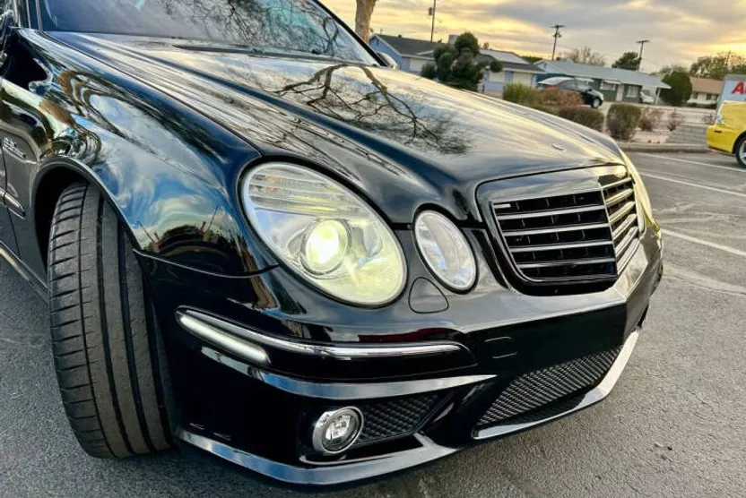 2008 Mercedes Benz E 63 AMG photo 1