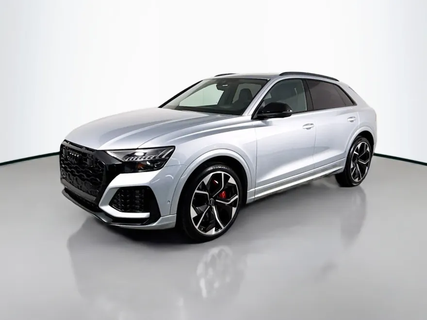 2023 Audi RS Q8 photo 1