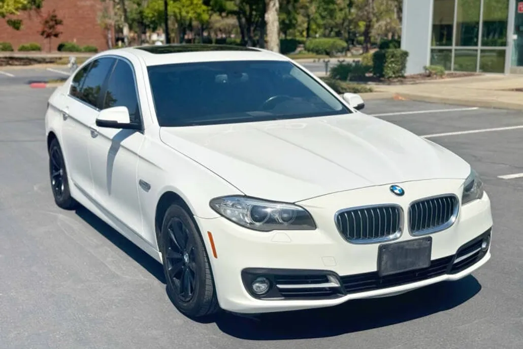2016 Bmw 528i 5-series photo 1