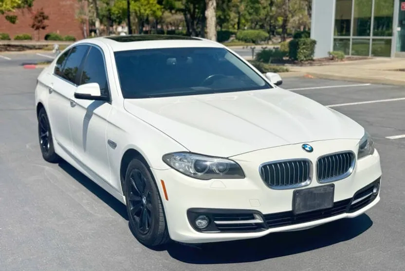 2016 Bmw 528i 5-series photo 1